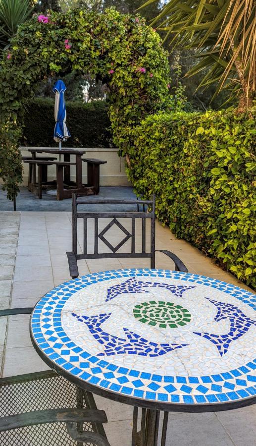 Stylish Garden Apartment At Paphos Harbour Luaran gambar