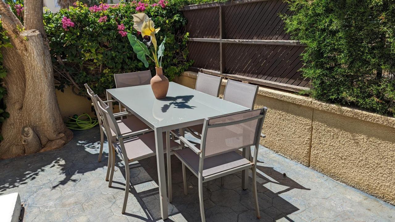 Stylish Garden Apartment At Paphos Harbour Luaran gambar