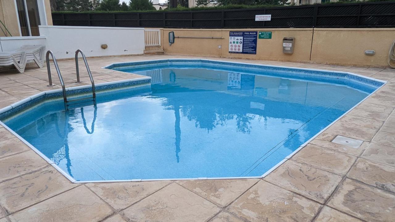 Stylish Garden Apartment At Paphos Harbour Luaran gambar