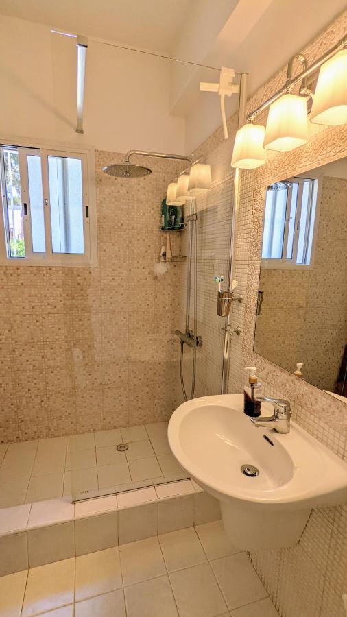 Stylish Garden Apartment At Paphos Harbour Luaran gambar